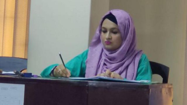 চা নিলামকারী প্রথম নারী মায়িশা: যেভাবে নিলাম পরিচালনার সাথে যুক্ত হলেন